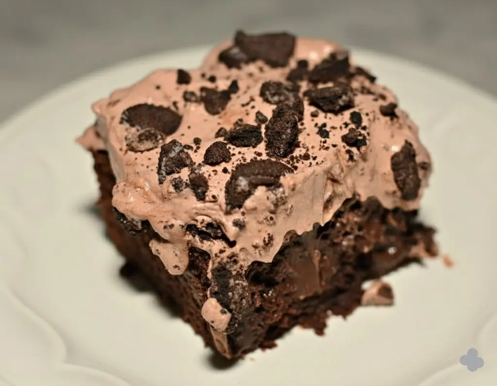 Oreo Dirt Cake Recipe- A Delicious Dessert